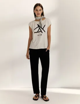 Camiseta de mujer dibujo frontal escote redondo - Paz Torras - FashionsVida
