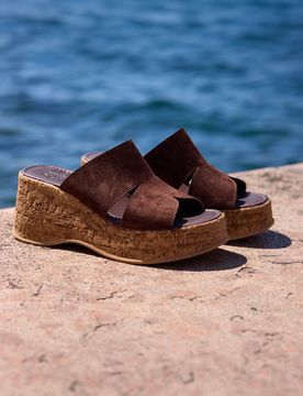 Sandalo marrone in pelle con zeppa Must Have 11937 38