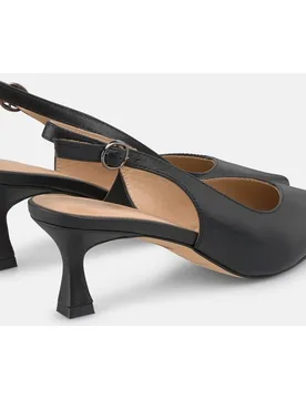 Zapatos de salón de mujer de piel destalonados con cierre de hebilla - Alma en Pena - FashionsVida