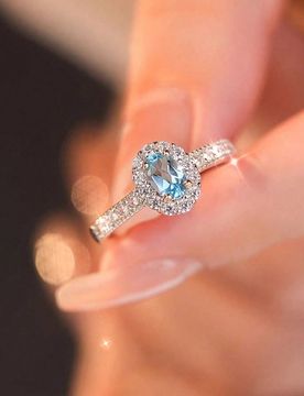 Pieza Anillo de zirconia azul ovalado geométrico brillante y elegante de plata esterlina S925, adecuado para parejas, fiestas, bodas, compromisos, co