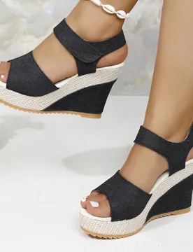Nuevas sandalias de plataforma deslizantes para mujer, casual, con suela gruesa, cierre de gancho y bucle, moda de verano, zapatillas para San Valent? - Shein - FashionsVida