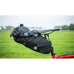 Borsa posteriore sottosella bikepacking VENTURE 10 litri nera