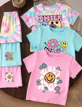 Conjuntos de camiseta de manga corta de cuello redondo y pantalones cortos con estampado de rostro personalizado para niñas jóvenes, en azul, rosa y - Shein - FashionsVida