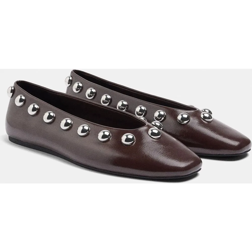 Bailarinas planas de mujer con tachuelas decorativas - Parfois - FashionsVida
