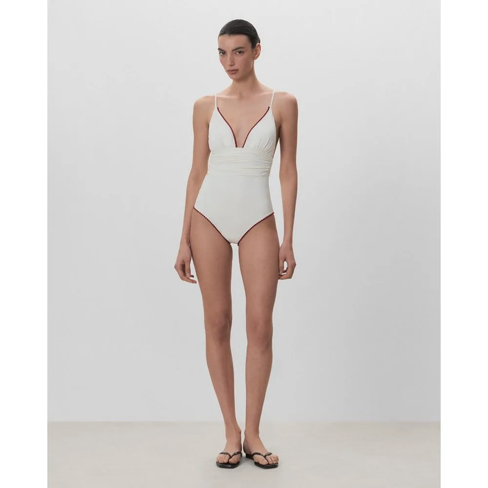 Bañador de mujer con escote pico - Simorra - FashionsVida