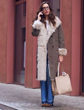 Cappotto lungo con pelliccia sintetica - marrone scuro