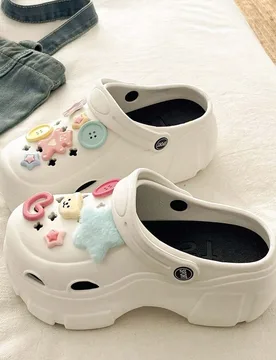 Zapatos de jardín de verano nuevos para mujer con suela gruesa perforada, uso al aire libre, aumento de altura, ligeros, cómodas sandalias de playa - Shein - FashionsVida