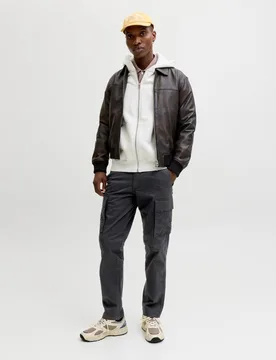 Jack & Jones - Pantalón cargo de hombre relaxed fit - jack & jones - FashionsVida