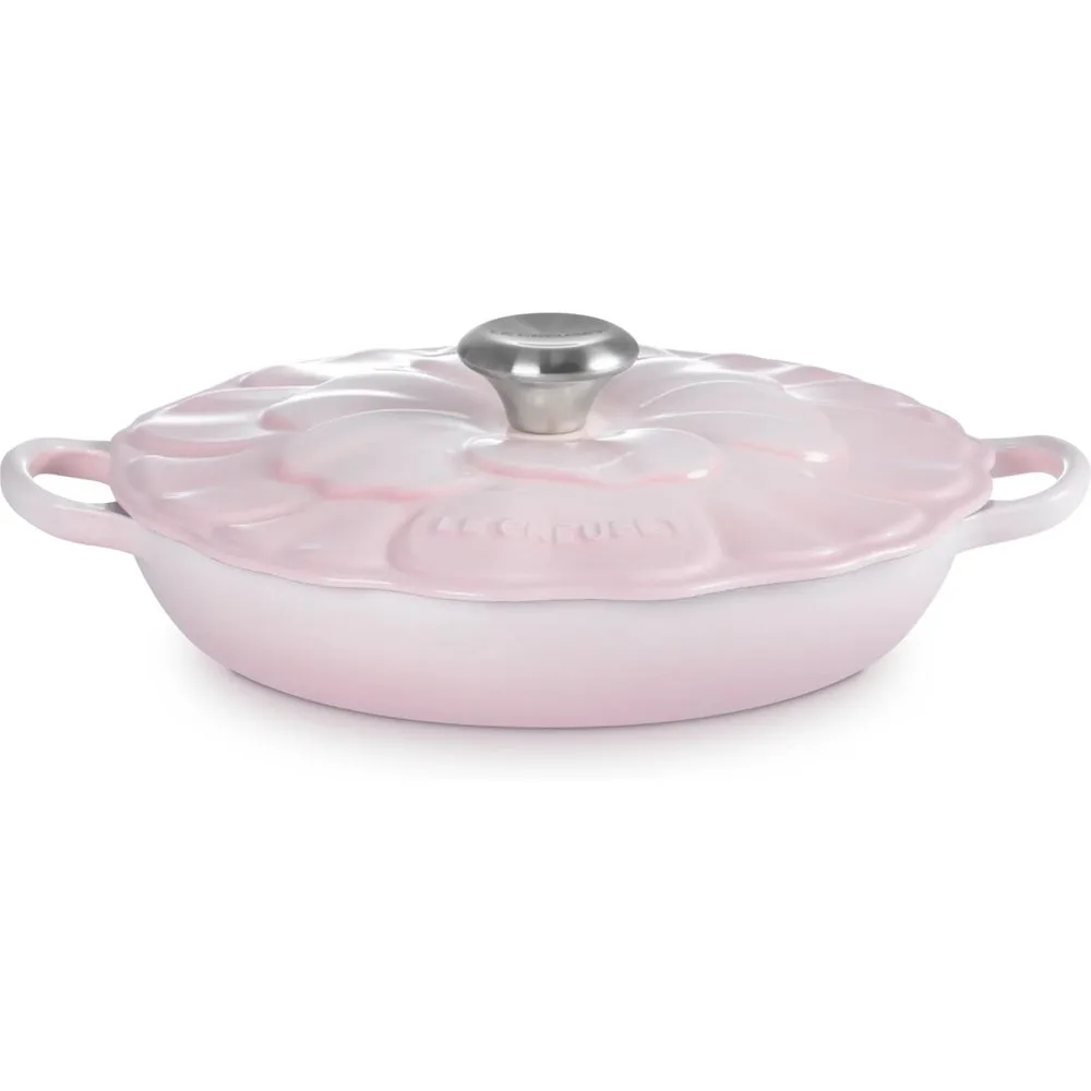 Cacerola baja hierro fundido Pétalo - Le Creuset - FashionsVida