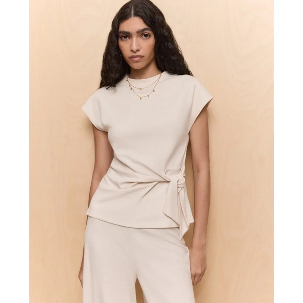Camiseta lisa de manga corta de mujer - Easy Wear - FashionsVida