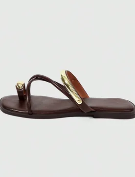 Zapatillas de playa cómodas y resistentes al desgaste para mujer, versátiles, con metal, para exteriores, zapatos de verano - Shein - FashionsVida