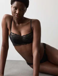 Savannah Lace Non Wired Bralette Black female