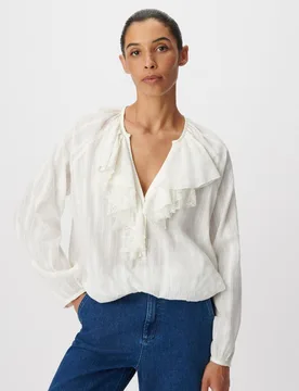 Blusa de mujer con detalles de volantes y encaje - IKKS - FashionsVida