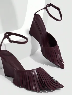 Sandalias de tacón alto elegantes con diseño de borlas y hebilla para mujer, zapatos de primavera, tacones para baile de graduación, zapatos de ver - Shein - FashionsVida