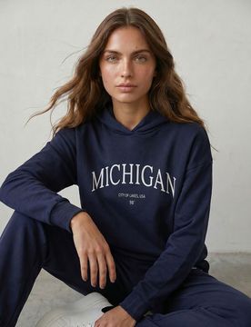 Felpa con scritta Michigan - blu scuro