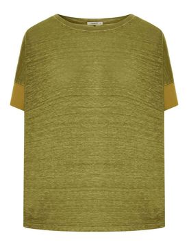 T-shirt oversize realizzata in doppio tessuto