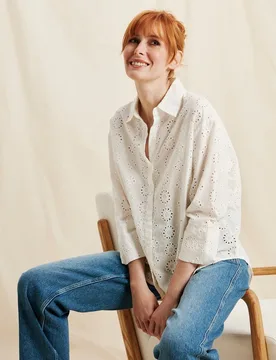 Camisa larga de mujer con detalles troquelados - JDY - FashionsVida