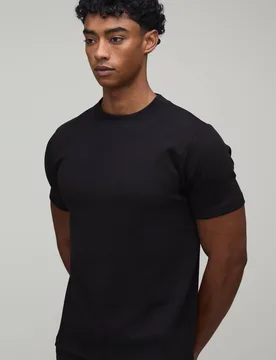 Herren Schmal Geschnittenes Premium-Interlock-T-Shirt Mit Verlängertem Ausschnitt Black Größe XL - boohooMAN - FashionsVida