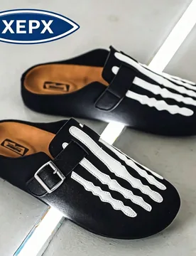 Sandalias casuales de caña baja para hombre, zapatos de playa cerrados de punta tipo slip-on, pantuflas planas negras tipo slide, zapatos de playa es - Shein - FashionsVida