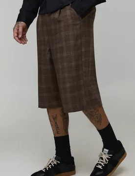 Herren Hohe Karo-Falten-Front Weite Longline-Bein Jorts Chocolate Größe 30 - boohooMAN - FashionsVida