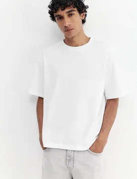Premium Short Sleeve T-Shirt (Size: ) - Pull&bear - FashionsVida