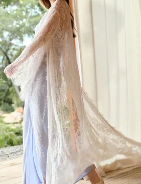 ELEGANTE BATA DE ENCAJE TRANSPARENTE CON MANGAS DE CAMPANA EXTRA LARGAS - Shein - FashionsVida