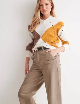 Women's Argyle Knit Jumper in Ivory Size: 2XL - Ivory - Size: 2XL - Klass. - FashionsVida