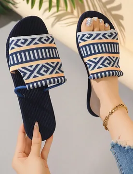 Sandalias retro para mujer, nuevas sandalias planas versátiles de estilo romano para el verano 2024, sandalias cómodas - Shein - FashionsVida