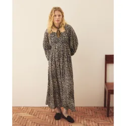Vestido tirante manchas con capa