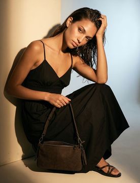 Abito midi con cotone, spalline e vita arricciata - nero
