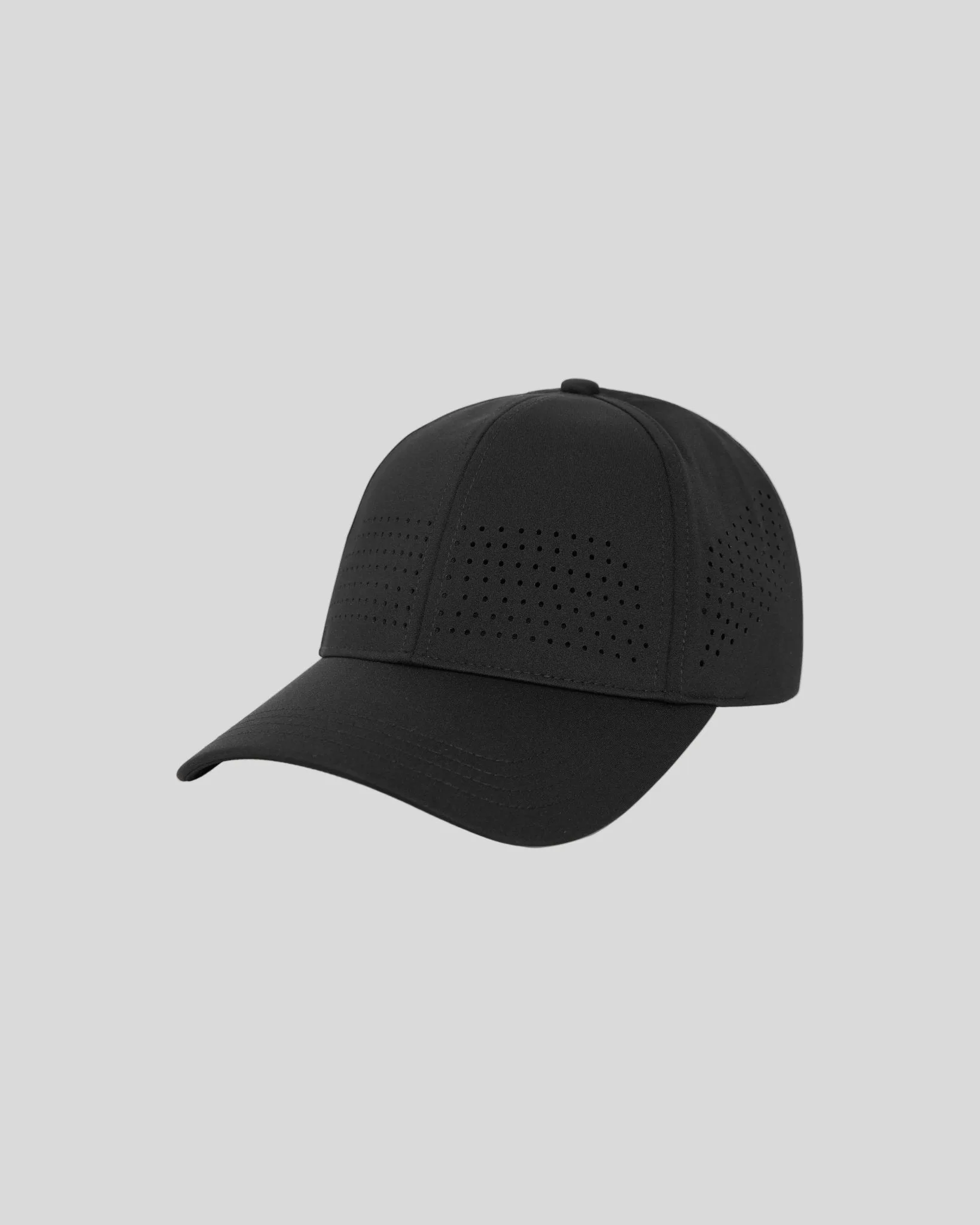Men's Golf Ventilated Performance Cap in Black - Lyle & Scott - FashionsVida