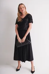 Women's Applique & Sequin Short Sleeve Mesh Top in Black Size: Small - Black - Size: S