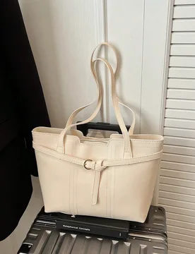 Bolso de mano grande para mujer, adecuado para el uso diario, otoño/invierno - Shein - FashionsVida