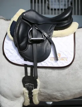 Lammfell Kurzgurt schwarz-natur 55 cm - Kentucky Horsewear - FashionsVida