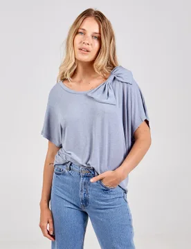 Oversized Diamante Bow Top - S/M / BLUE - female - Blue Vanilla - FashionsVida