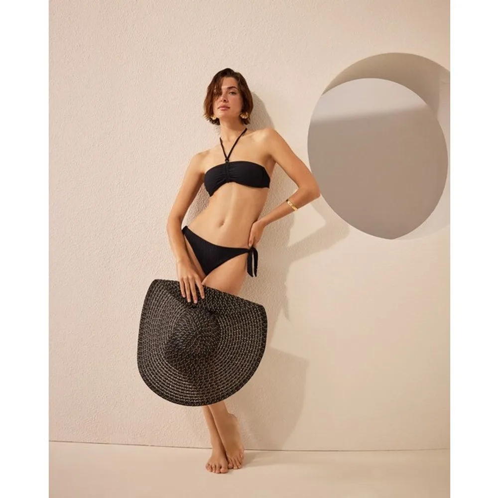 Braga de bikini alta negra - Énfasis - FashionsVida