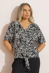 Women's Printed Tie Front Top in Black Size: Small - Black - Size: S