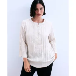 Blusa de mujer manga larga y pechera con textura