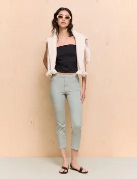 Pantalón de mujer capri tiro medio - Easy Wear - FashionsVida