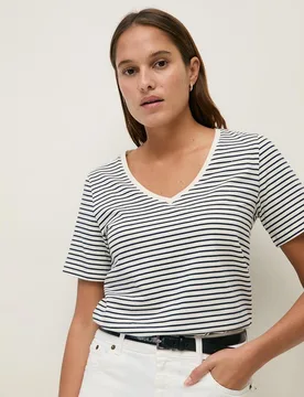 Camiseta de mujer de manga corta y cuello pico - Yerse - FashionsVida