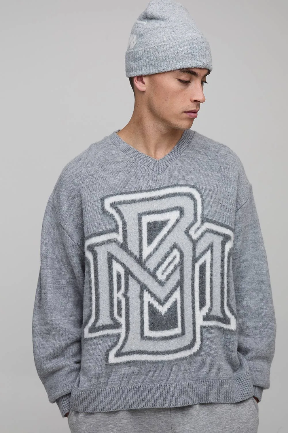 Herren Oversize Kastenförmiger Varsity Gebürsteter Strickpullover Grey Größe XL - boohooMAN - FashionsVida