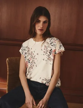 Camiseta de mujer con cuello caja y estampado posicional - Lloyd's - FashionsVida