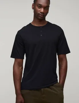 Men's Tall Essential Regular Fit Henley T-Shirt Black Size X-Large Black XL - boohooMAN - FashionsVida
