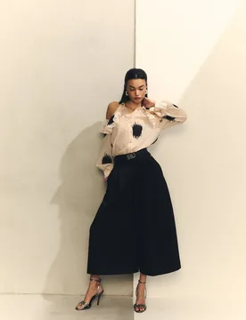 Pantalón de mujer de popelín ligero con cinturón - Hannibal Laguna Collection - FashionsVida