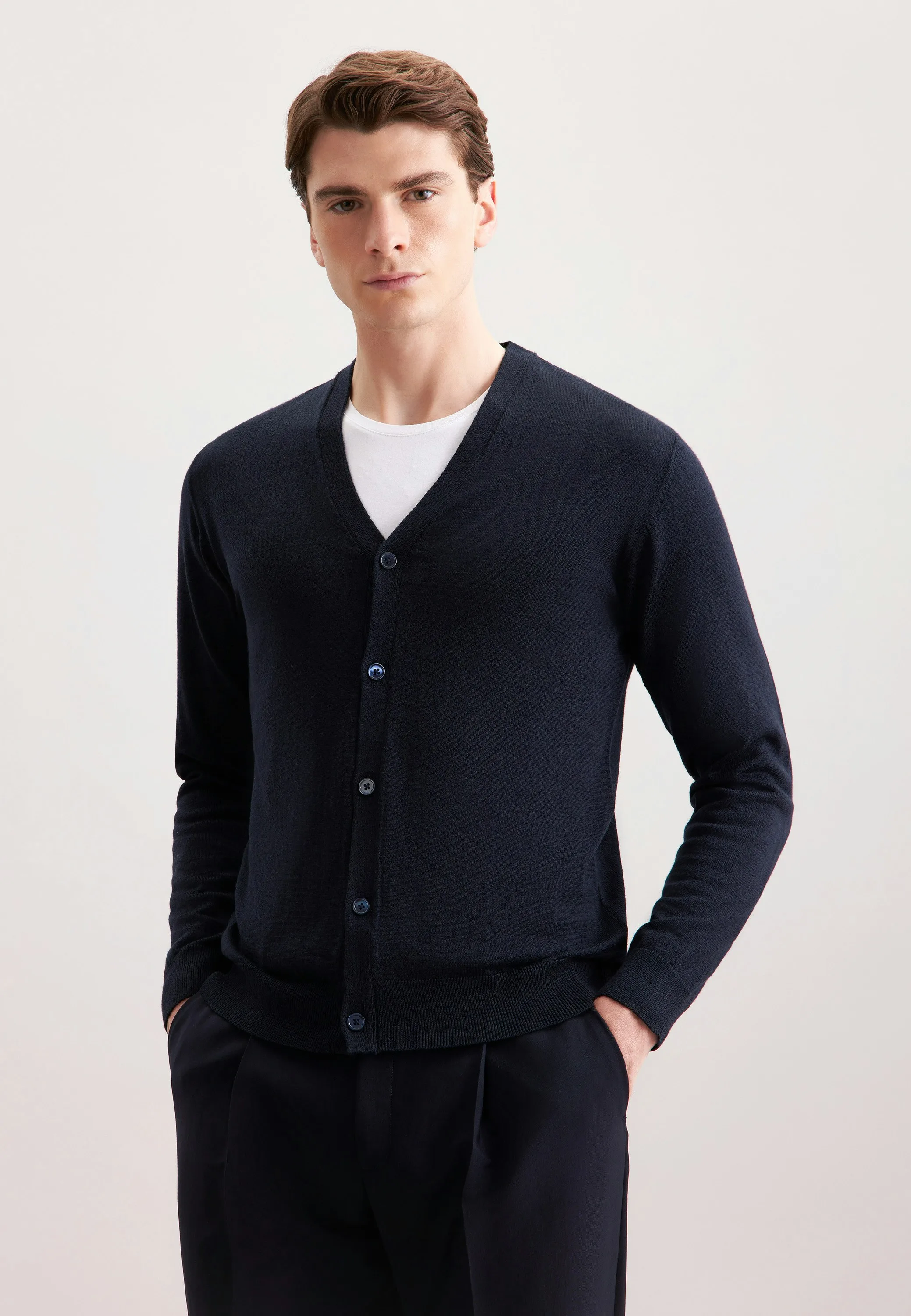 V-Neck Cardigan Uni, Blau L - Seidensticker - FashionsVida