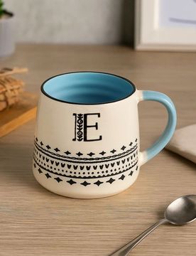 Tazza in gres con lettera - blu pallido