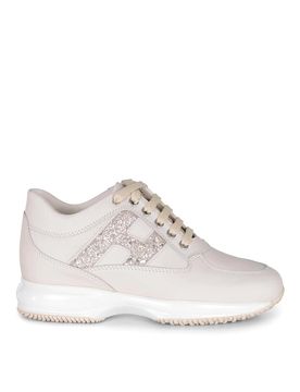 Sneakers interattive realizzate in pelle