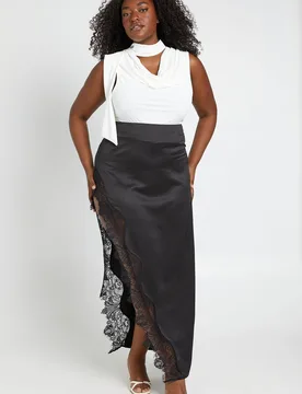 Womens Plus Peach Scallop Edge Midaxi Skirt - Black - Size 16 Uk - Boohoo - FashionsVida