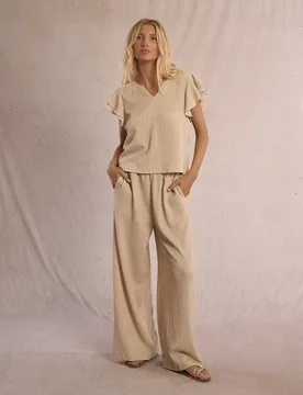 Top de mujer de manga corta con volantes - Molly Bracken - FashionsVida