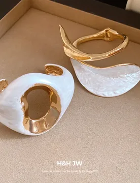 Elegant Ladies Open Cuff Bracelet Retro Ruffled Flower Design Delicate Luxury High-end Bangle Fashion Party Jewelry Gift - Aliexpress - FashionsVida
